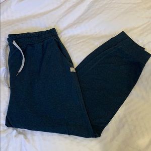 Vuori performance joggers